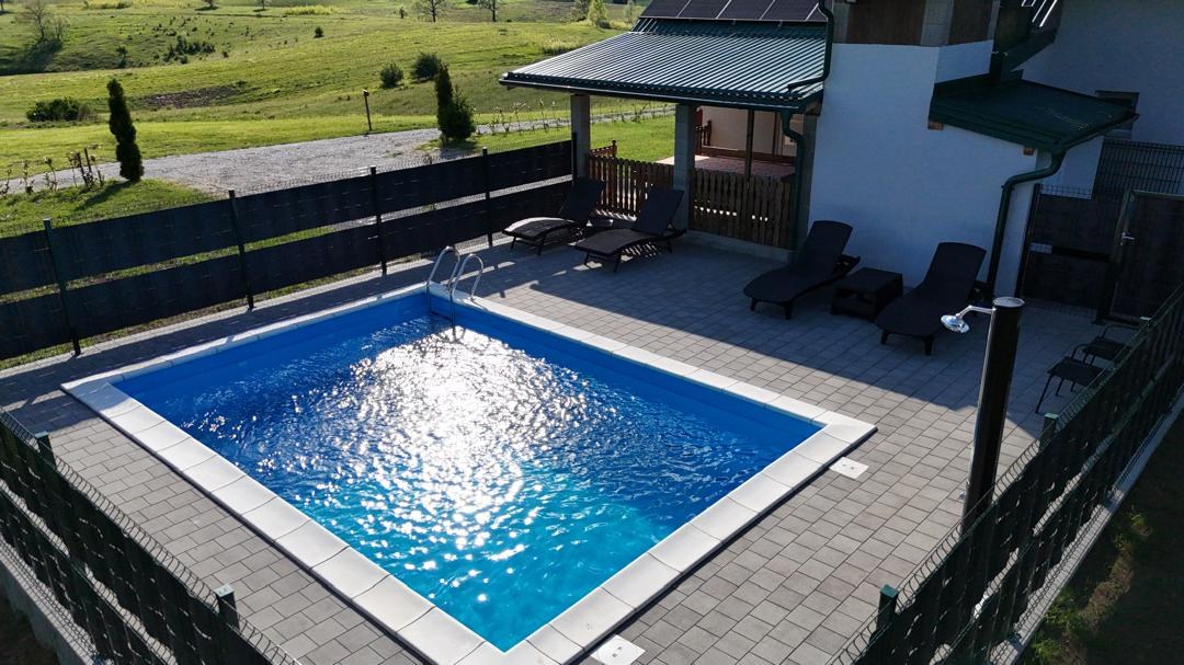 Grmeč Cabin Rentals