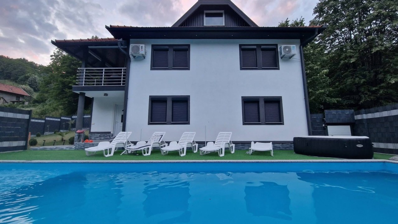 Villa Ena