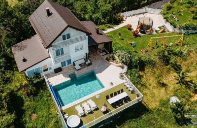 Nest House